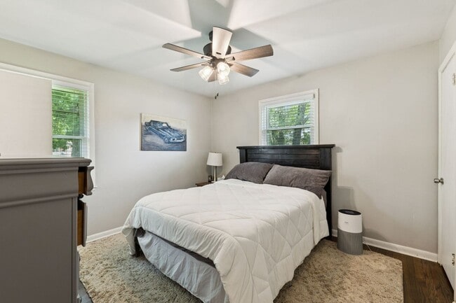 Photo - Excellent 3 Bedroom 2 Bath Home Minutes fr...