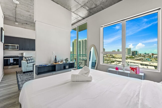 Photo - 617 N 12th St Unit ID1312522P