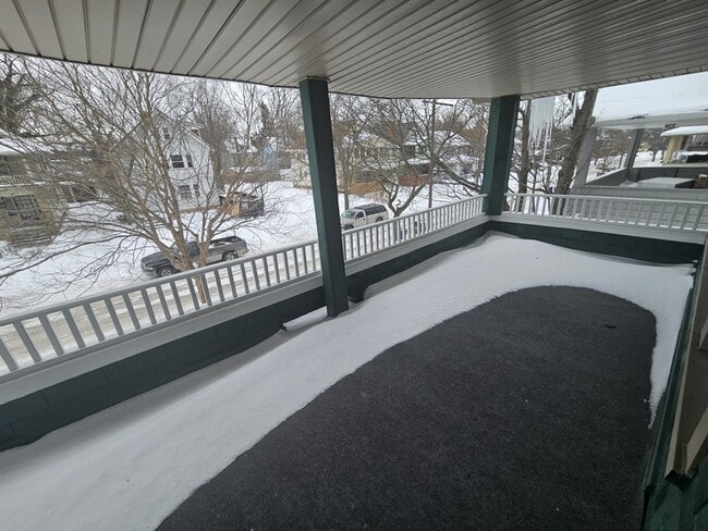 Photo - 931 Helmsdale Rd