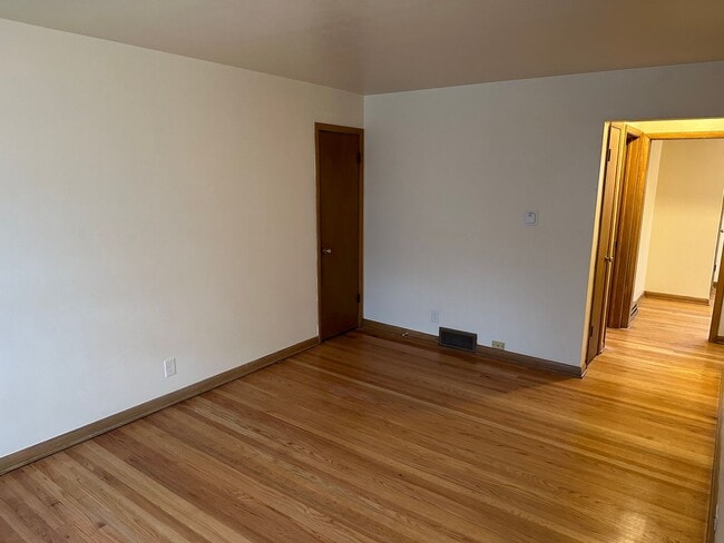 Photo - 4707 W Wells St Unit #1