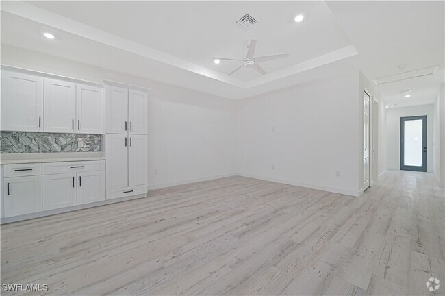 Building Photo - 2742 Orange St Rental