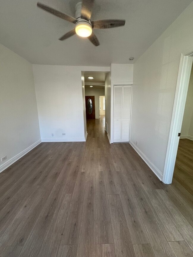 Photo - 617 W 43rd Pl