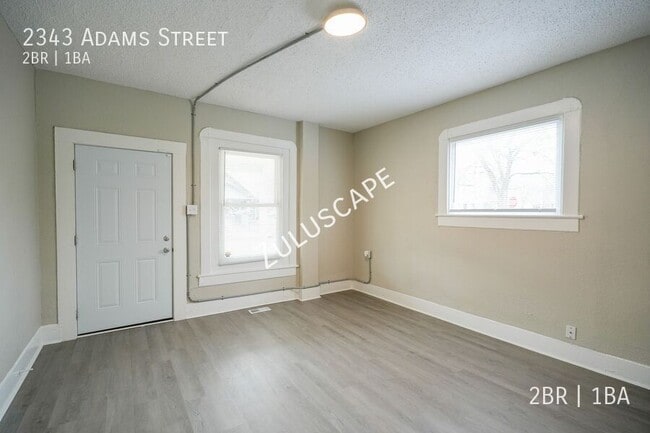 Photo - 2343 Adams St