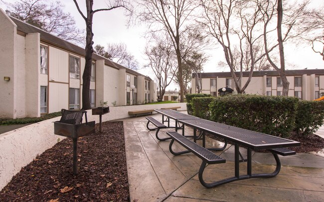 Lawrence Road Apartments