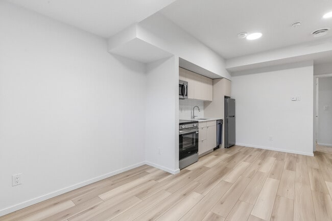 Photo - 16006-16103 103 Ave NW Unit BSMT 16006