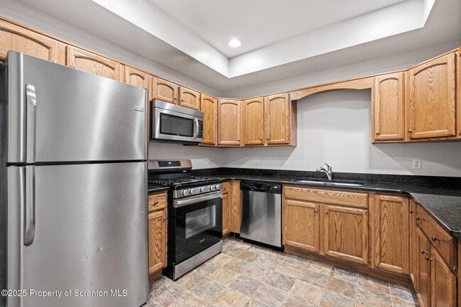 Photo - 609 Edith St