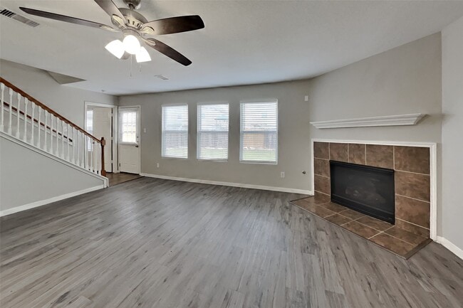 9829 Hyacinth Way