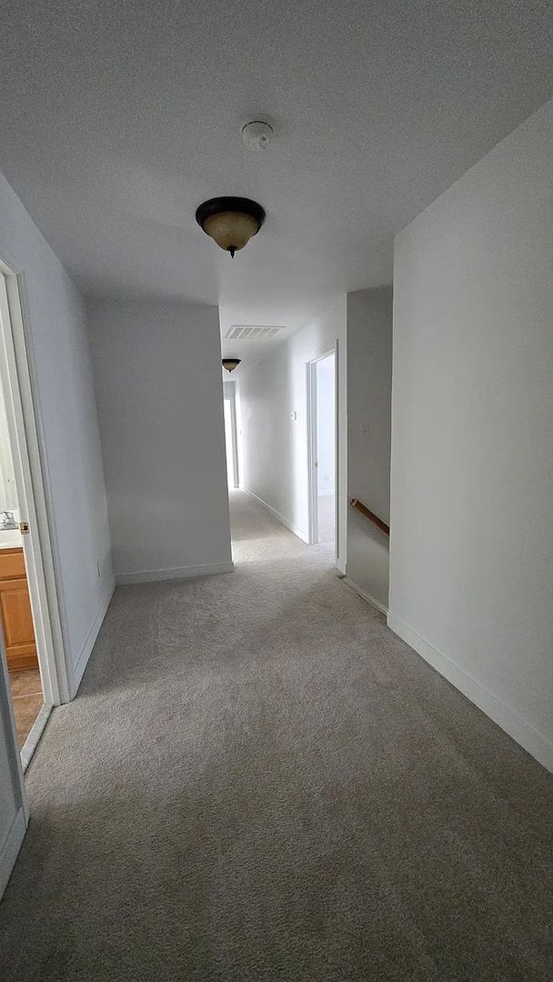 Photo - 5591 Scotsview Dr