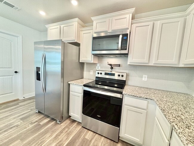 Photo - 3-Bedroom Townhome - Woodlands