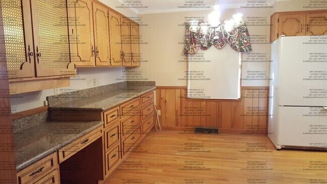 Photo - 3 bedroom 2 bath Home!!