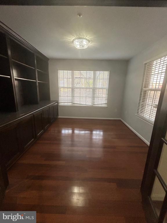 Photo - 9811 Lake Point Ct Unidad 104