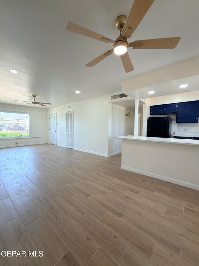 Photo - 7605 Parkland Dr