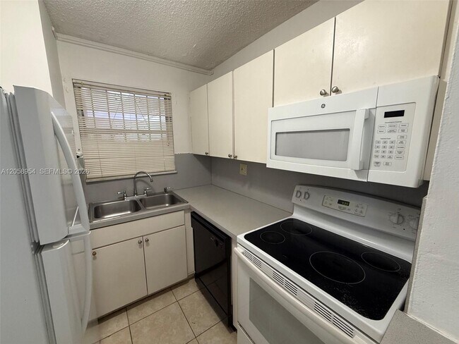 Photo - 8841 W Flagler St Unit 202