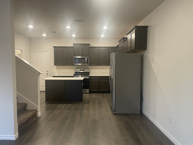 Photo - 2021 Crooked Bow Dr