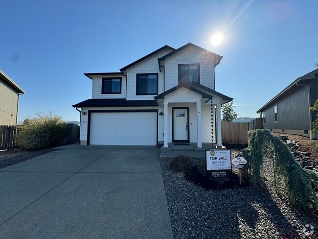 Building Photo - Beautiful 3 Bedroom 2 Story Home in Cul de...