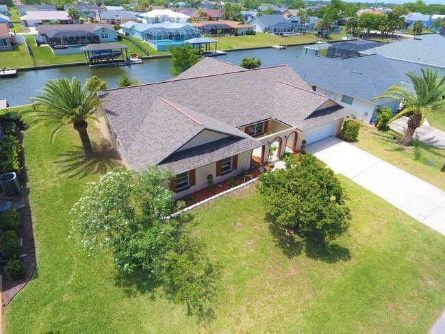 Building Photo - 10 Coral Reef Ct S Rental