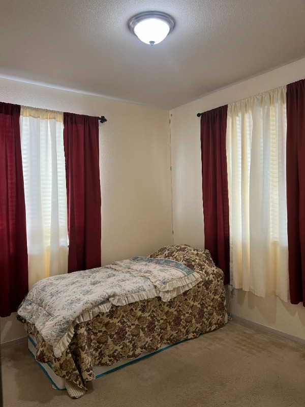 Photo - 16630 Loganberry Way