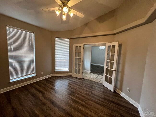 Photo - 7230 Annandale Dr