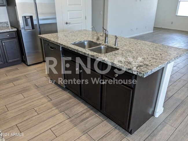 Photo - 820 W Nova Pl