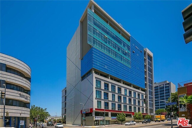 3223 W 6th St Unit 706