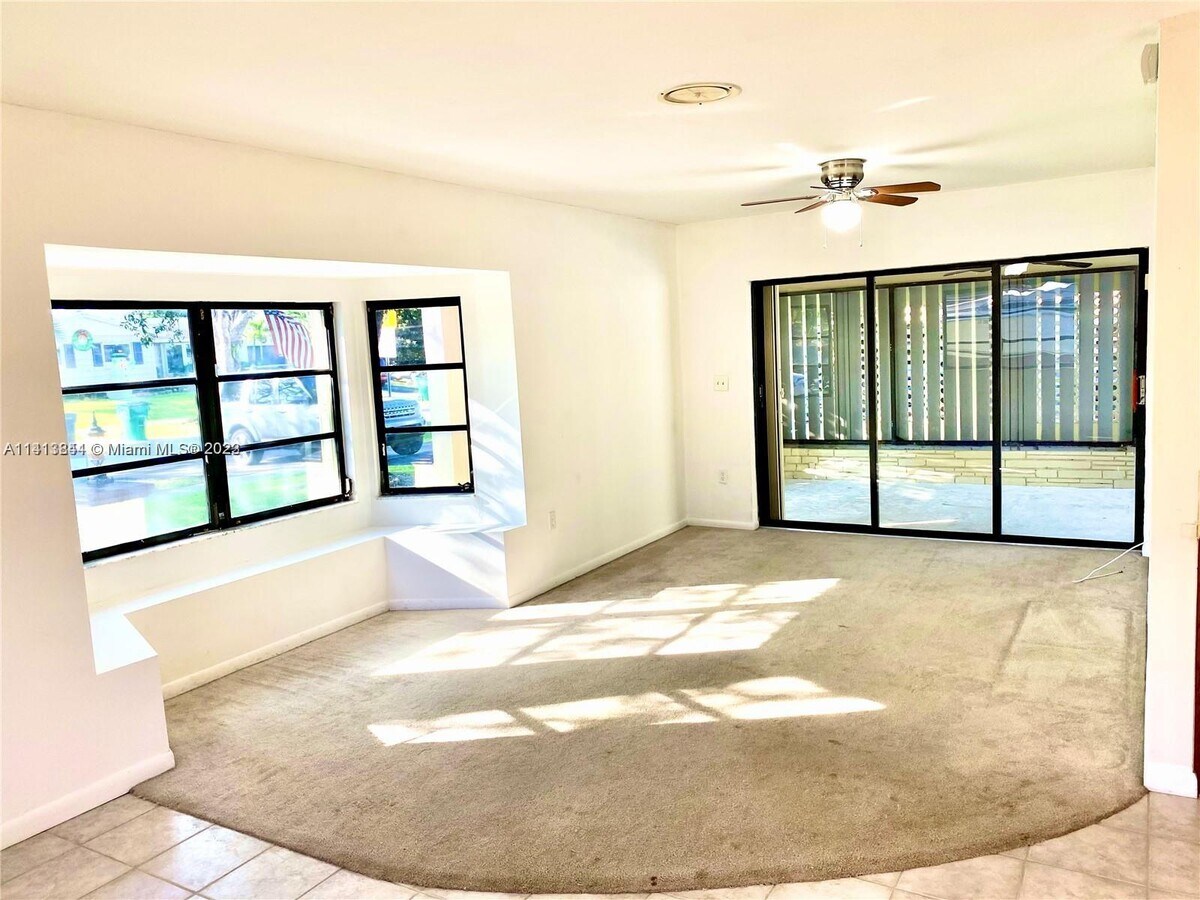 Photo - 8751 Ridgeland Dr