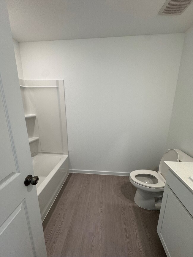 Photo - 6123 Sunburst Scarlet St