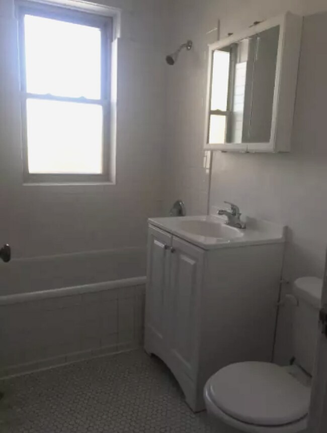 Photo - 2 bedroom in Chicago IL 60640 Unidad 63-3