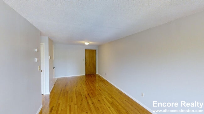 Photo - 14 Murdock St Unit 2-5