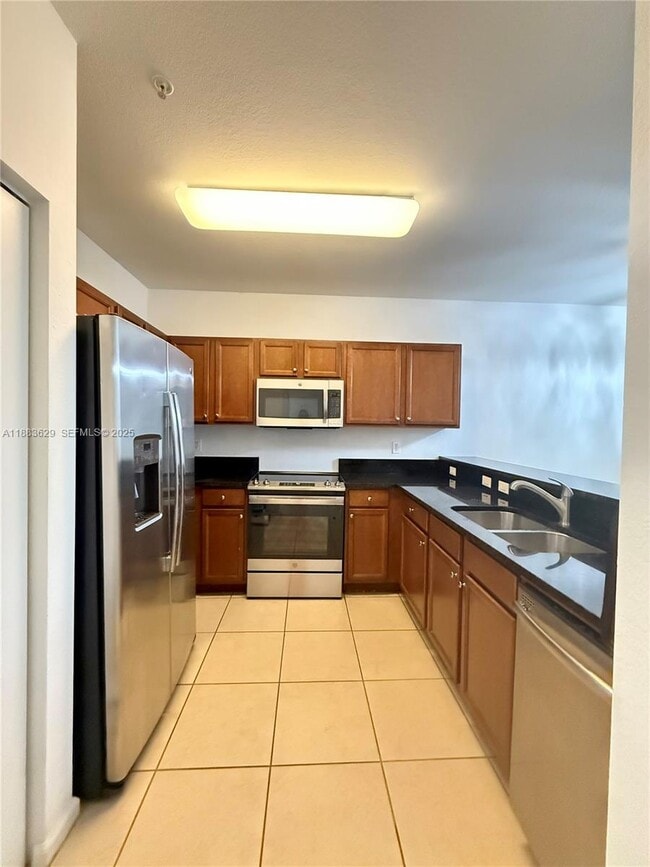 Photo - 8760 NW 97th Ave Unidad 211