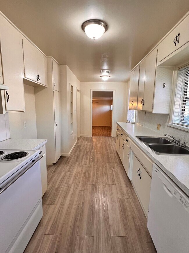 Photo - Central Bakersfield Home