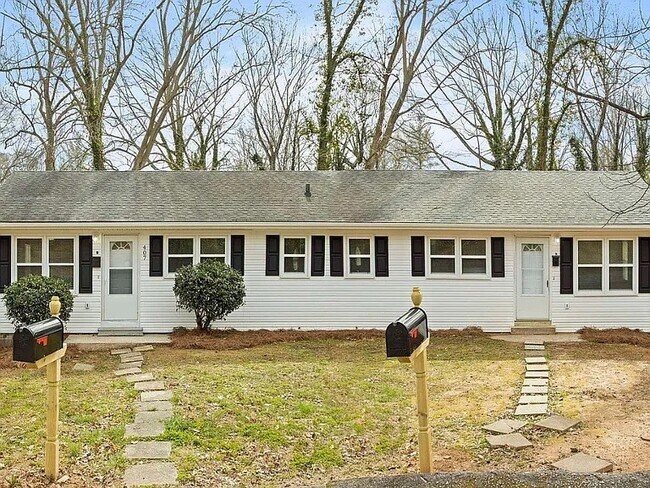 Photo - 407 Yardley Ct Unit B