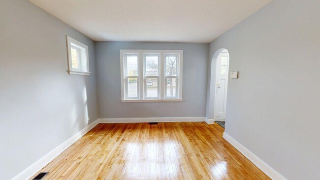 Photo - COZY TWO BEDROOM BUNGALOW WITH LARGE YARD