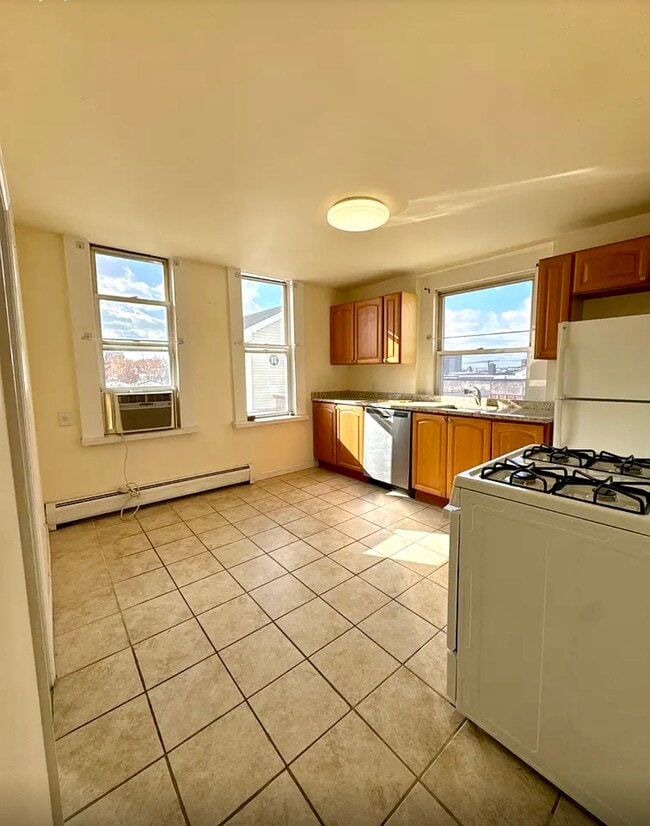 Photo - 1402 6th St Unit 2