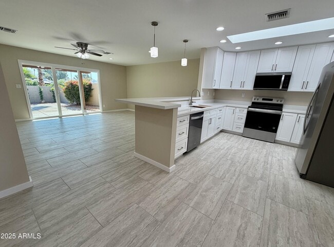 Photo - 2535 E Bluefield Ave