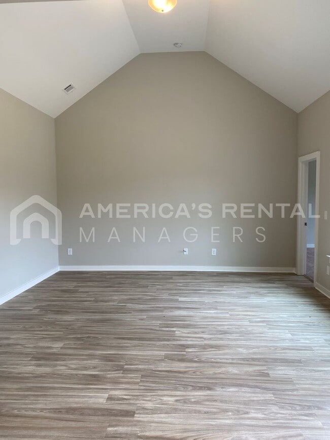 Photo - Home for Rent in Tuscaloosa, AL!!! Available to View with 48 Hour Notice!!!