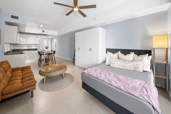 Building Photo - 1010 Brickell Ave Unit # 3610