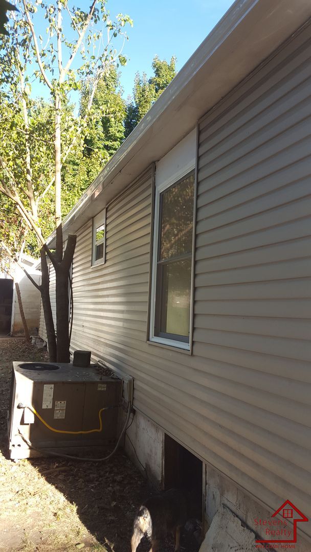 Photo - 1123 Massachusetts Ave