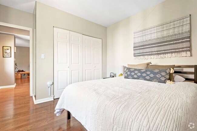Building Photo - 420 Jefferson St Unit 3D Rental