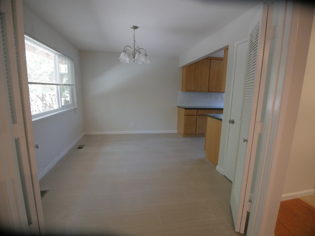Photo - 1285 Manchester Dr Unit 2