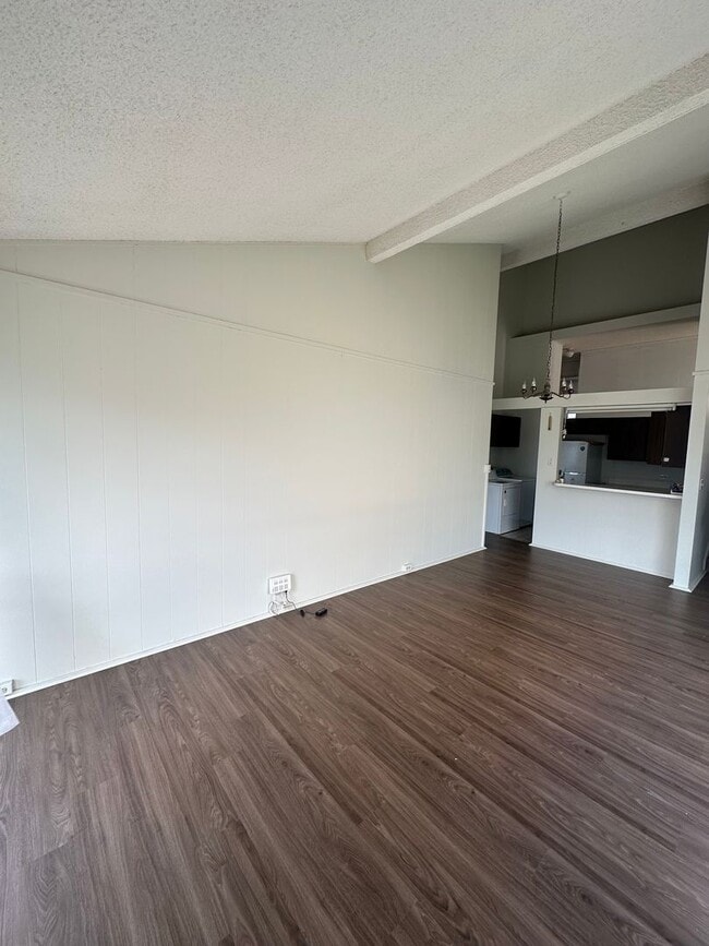 Building Photo - 3 BD / 2 BA Townhome in Aiea!!!