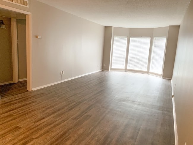 Park Villa Apartments