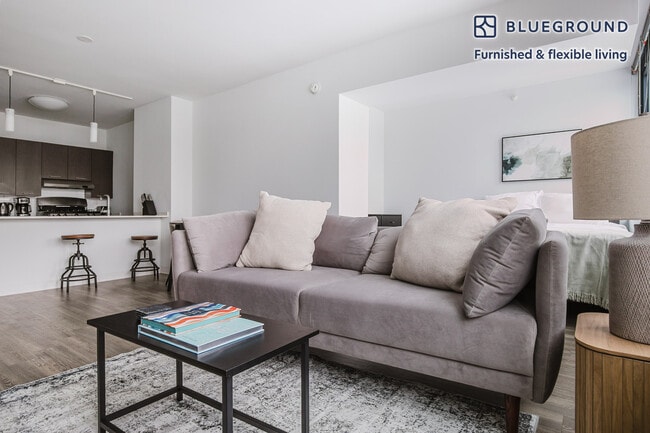 Photo - 637 N Wells St Unidad FL20-ID1190