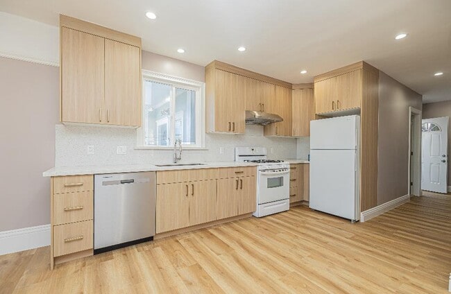 Photo - 315 Peoria St