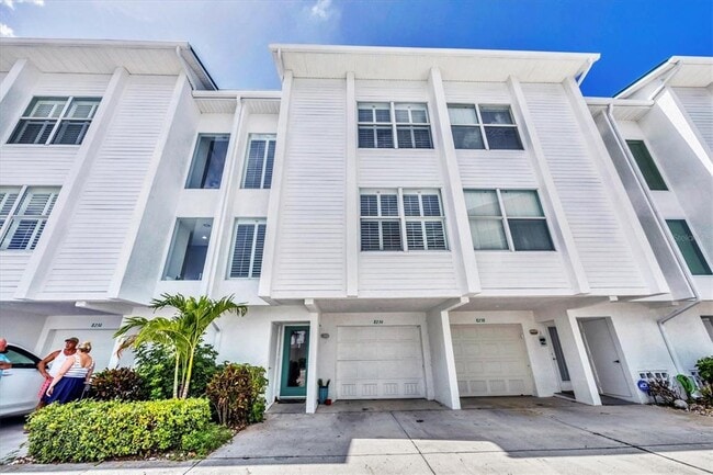 Photo - 8234 Harborside Cir Townhome