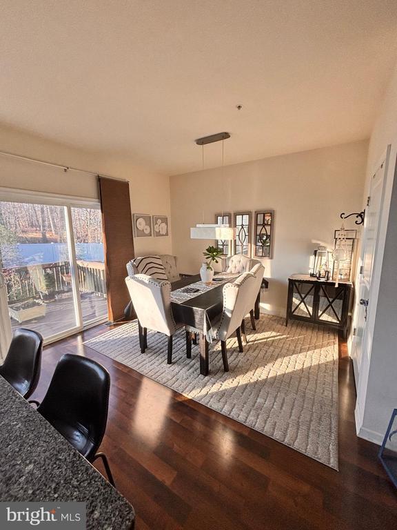 Photo - 328 Dawson Pl