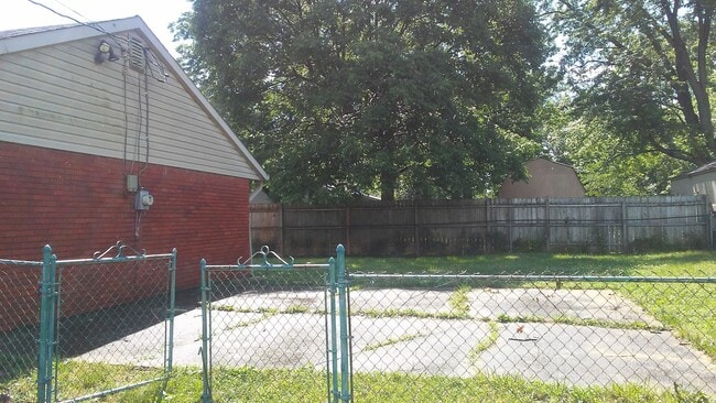 Photo - MASON,OHIO - 3 BED, 1  BATH, FAMILY ROOM  $1600  1st month rent free