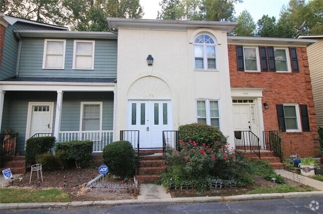 Building Photo - 4028 Elm St Rental