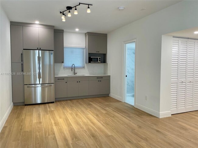 Building Photo - 134XX SW 1st St Unit 1