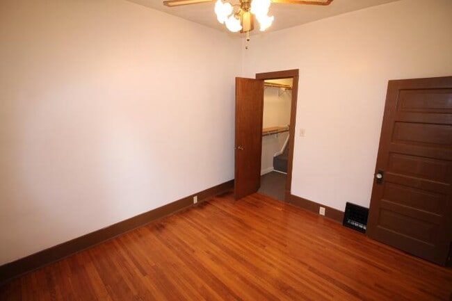 Photo - 1710 Harwood St