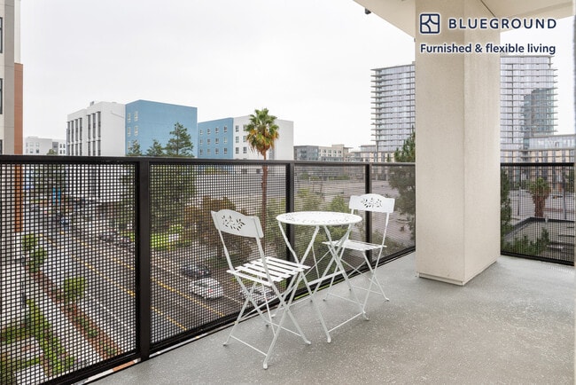 Photo - 2333 Calle Del Mundo Unidad FL4-ID2084